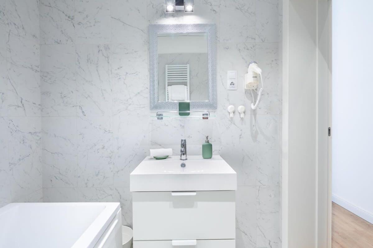 Boutique Luxury - & Quiet Apartment Budapest