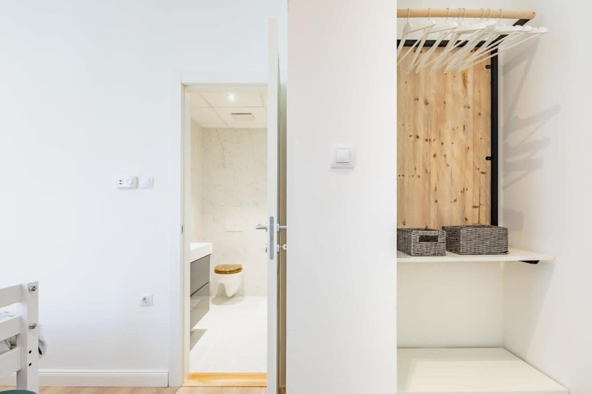 Boutique Luxury - & Quiet Apartman